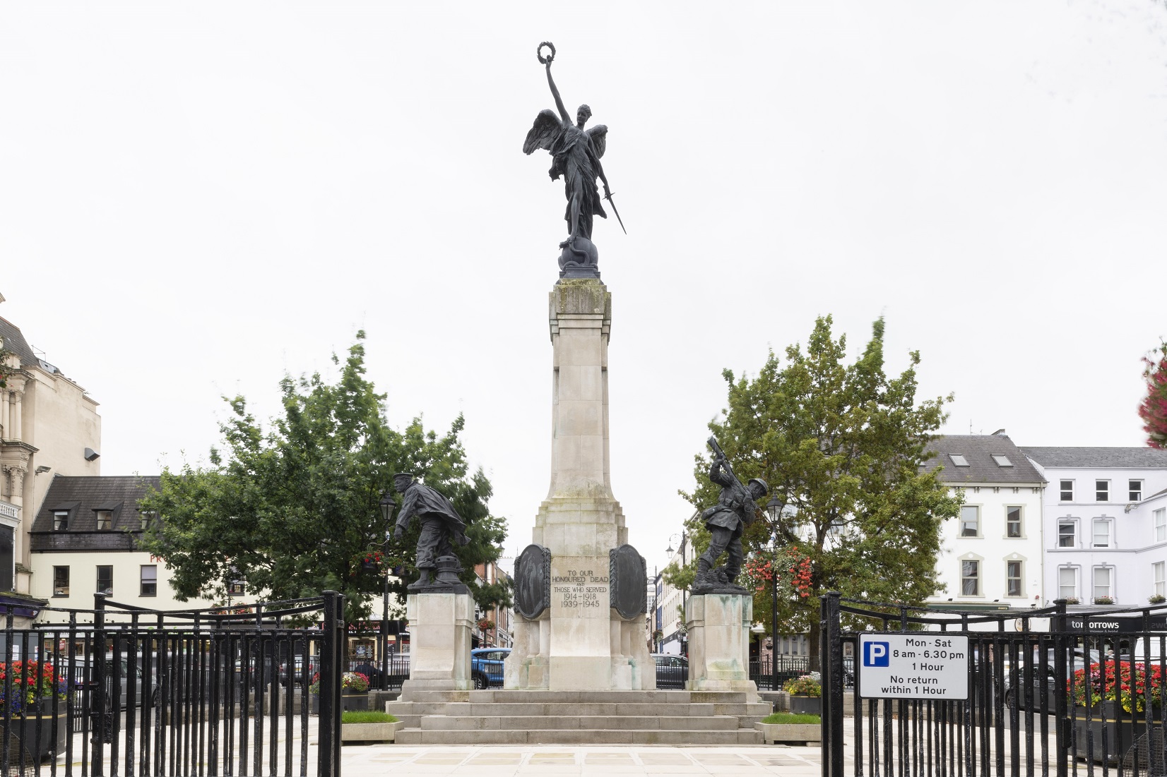 Diamond War Memorial Derry