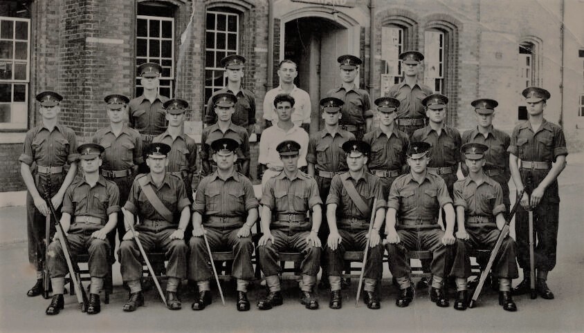Group photo of National Service personnel