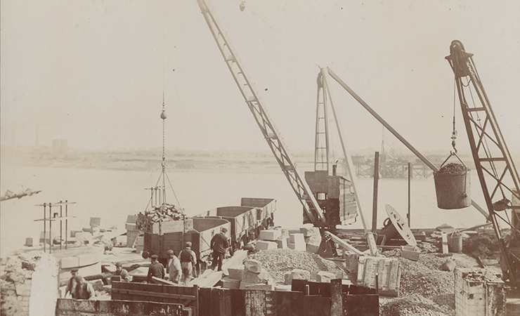 Archive photo of workers building Newport Transporter Bridge
