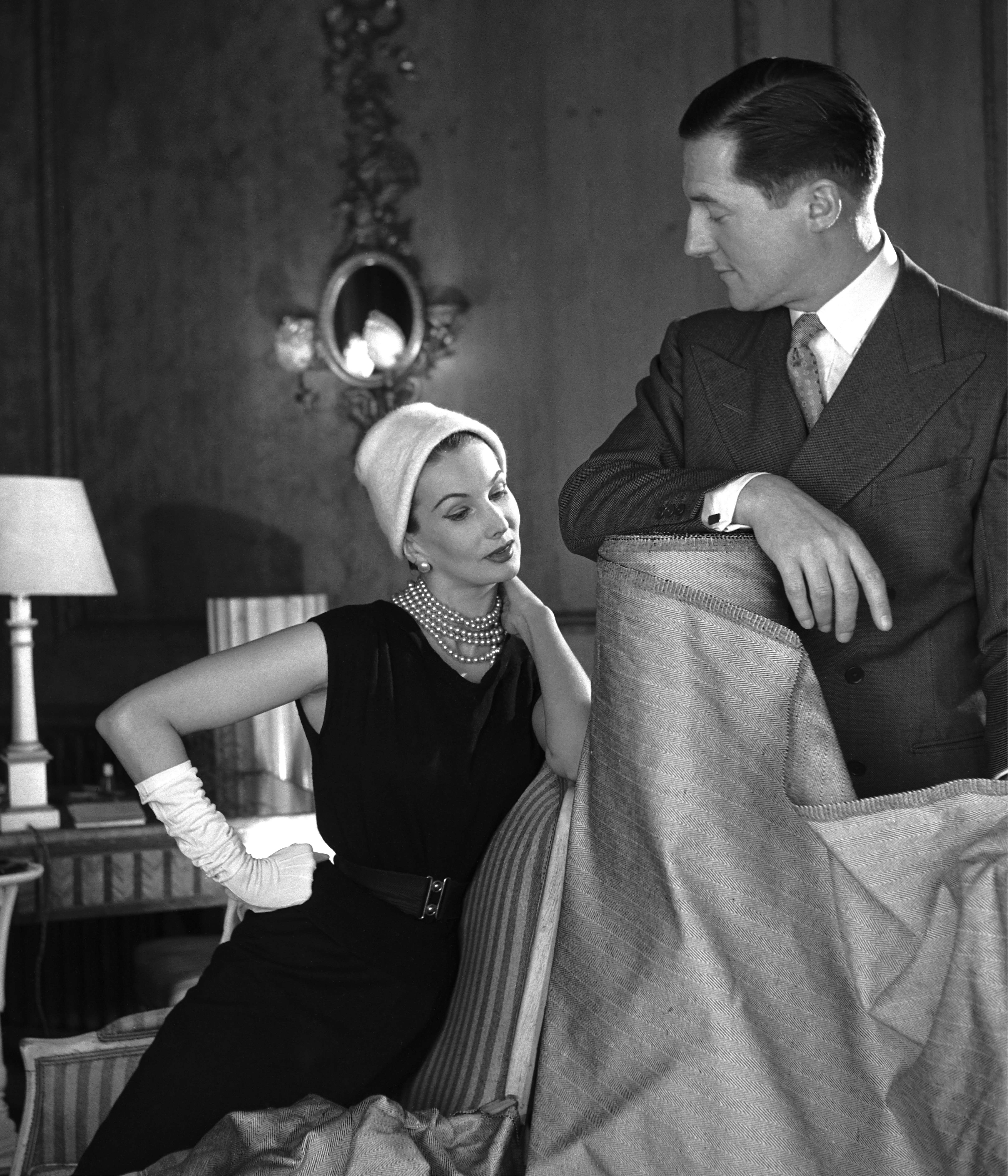 HARDY AMIES - ブラウス　HARDY AMIES Major new Hardy Amies exhibition launches | The National