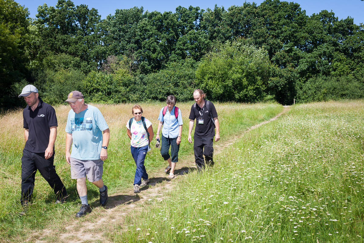 Changing lives: traineeship helps Darren give back to his local park Darren (right) with a group of Friends of Jubilee Country Park