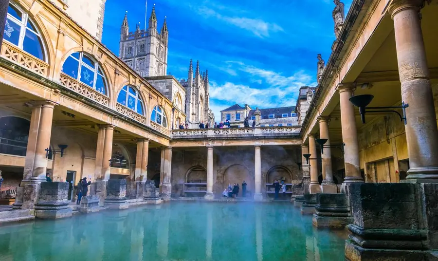 Roman Baths, Bath shutterstock_783266290__2000px(1).jpg