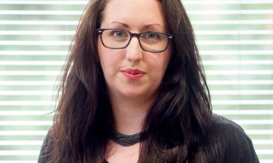 Introducing our online community Anna Stanford, Online Communities Manager, Heritage Lottery Fund