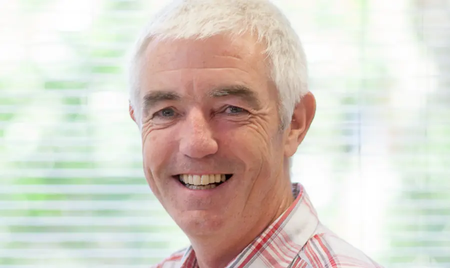 Dr Tom Tew