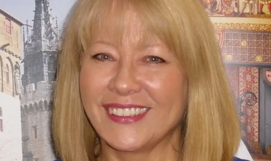 Sally Edwards, Aelod Pwyllgor Cymru Sally Edwards