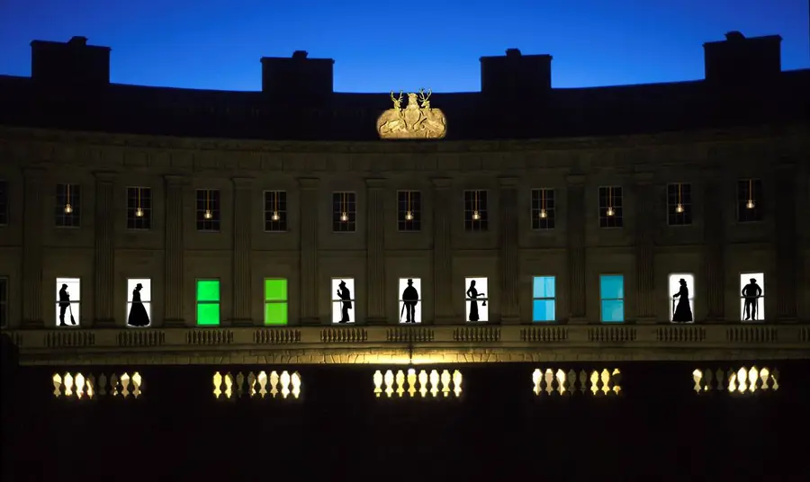 Buxtn Crescent works begin The glow light show at Buxton Crescent
