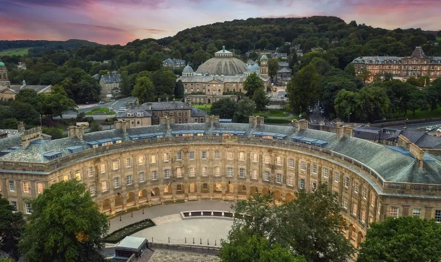 Large building seen from above 