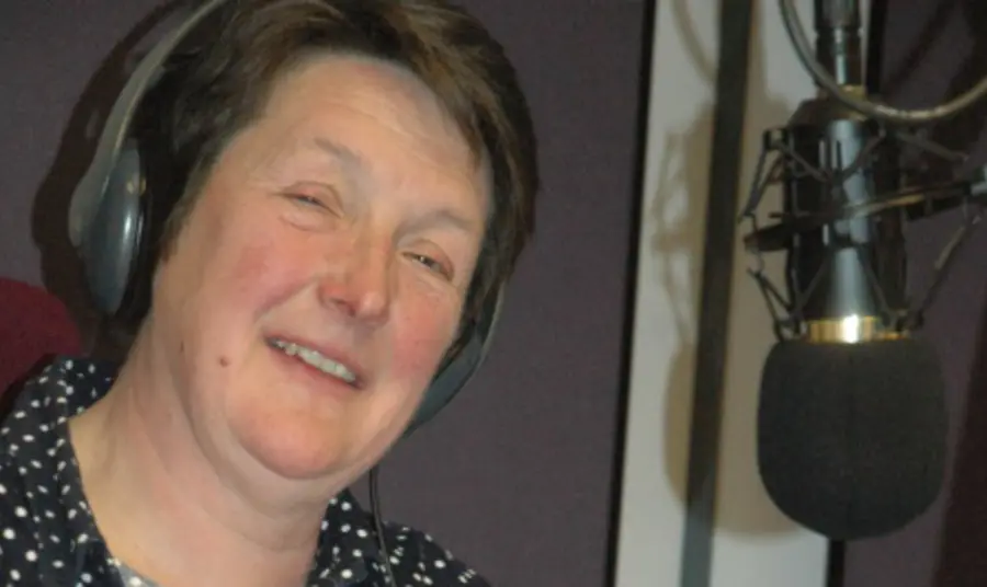 Seeing our History – Living with Sight Loss in Edwardian Edinburgh and Lothians 2014 Woman with microphone