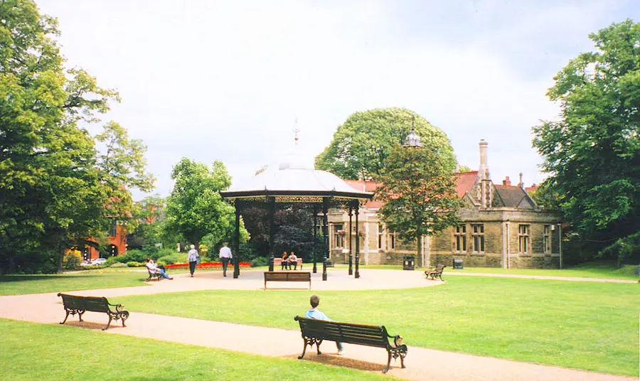 Bandstand at Newark Castle Gardens