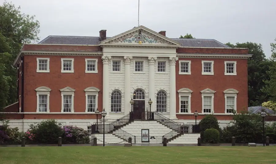 Warrington Town Hall