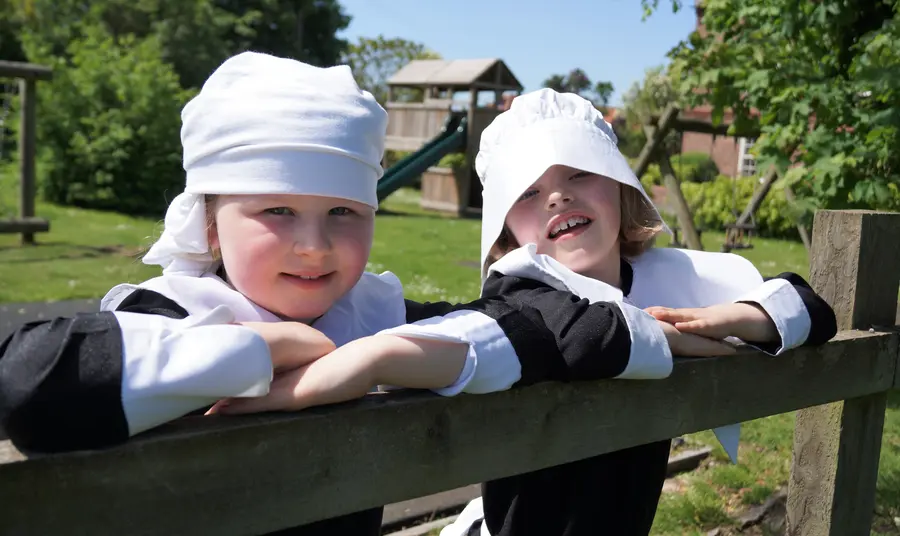 Children dressed as pilgrims at Scrooby Manor