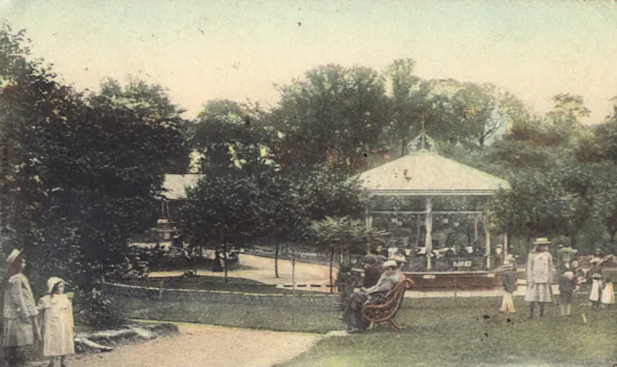Ellington Park - Bandstand in 1904