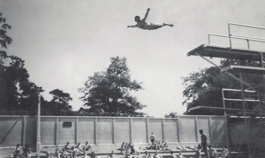 Major National Lottery grant to restore and reopen Ipswich’s Grade II listed outdoor Broomhill Pool A man dives from the diving board at Broomhill Pool