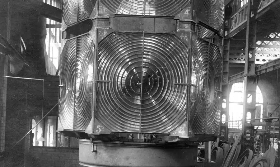 Mew Island Lighthouse's hyper radial Fresnel lens