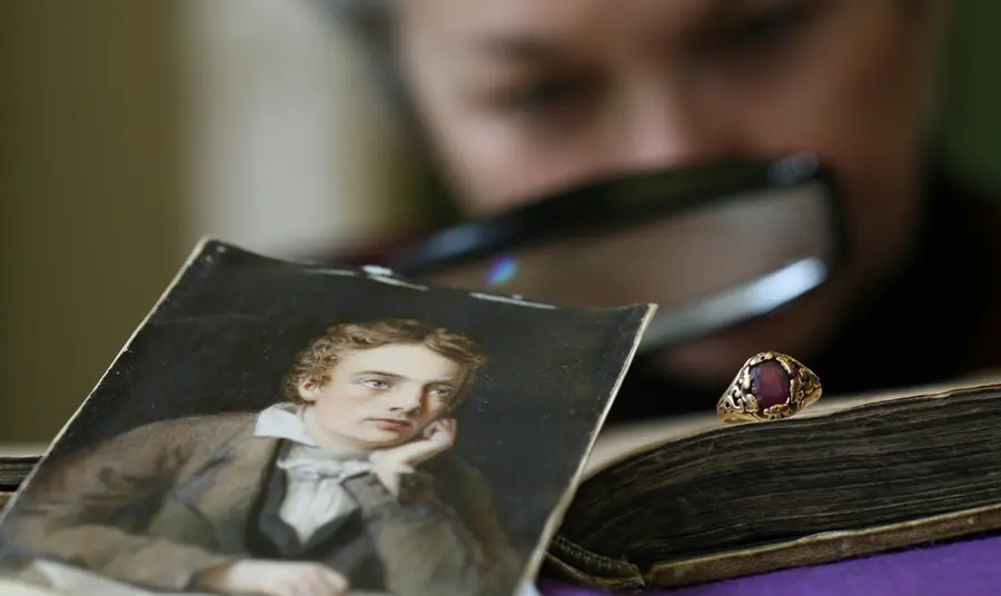 Finding love letters from the past Picture of John Keats and Fanny Brawnes ring