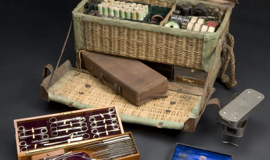 A British No1 field surgical pannier