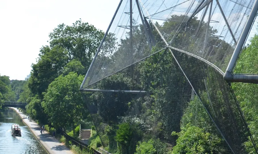 Snowdon Aviary, London Zoo