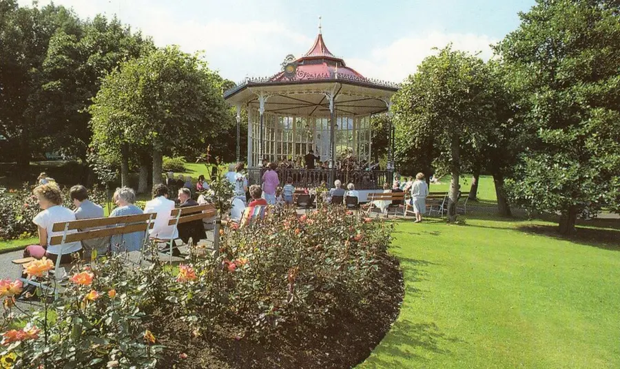 Warrenpoint Park in 1918 The bandstand at Warrenpoint Park