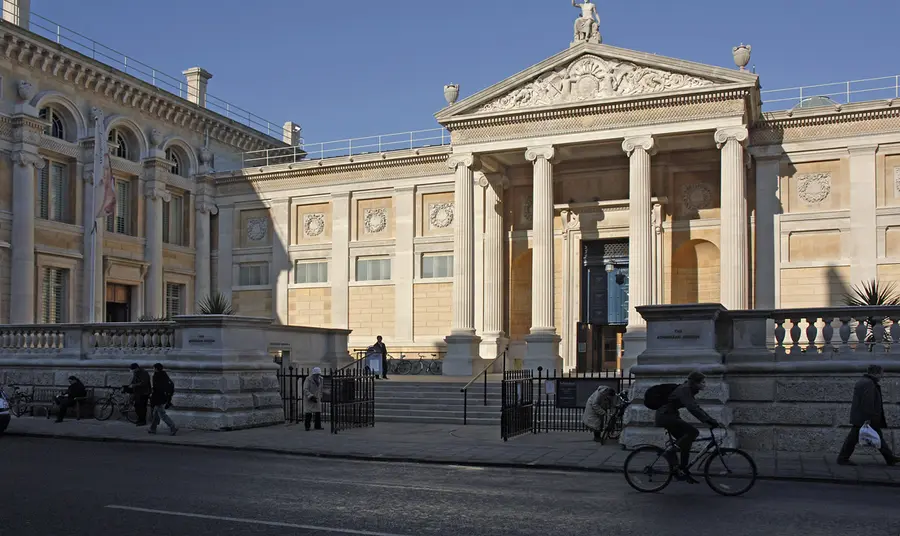 Ashmolean Museum Early 20th Century Gallery Outside view of the Ashmolean Museum, Oxford