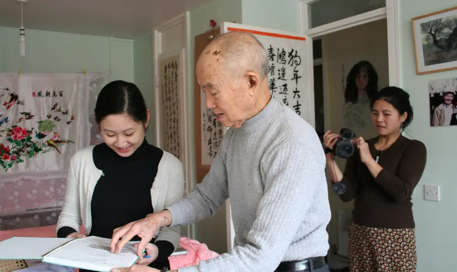 People sharing memories 
