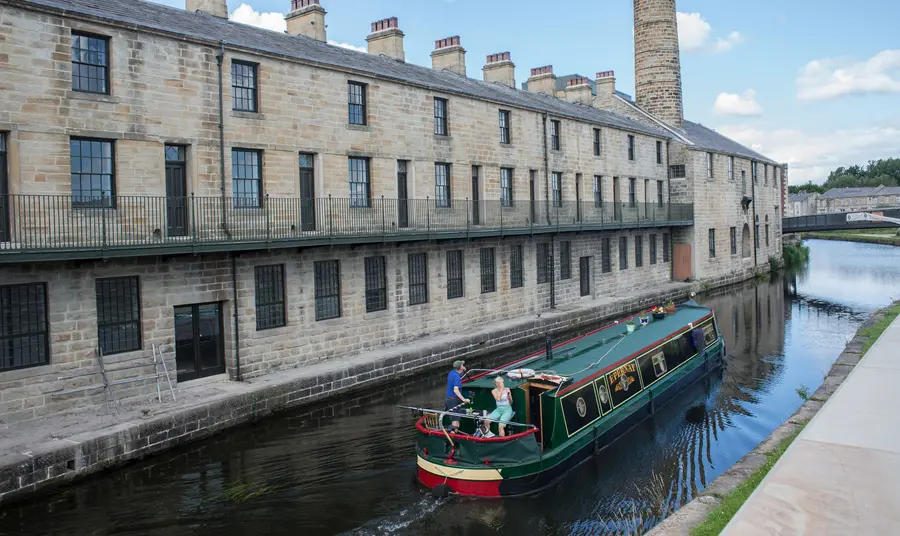 A canal boat at Finsley Gate Wharf