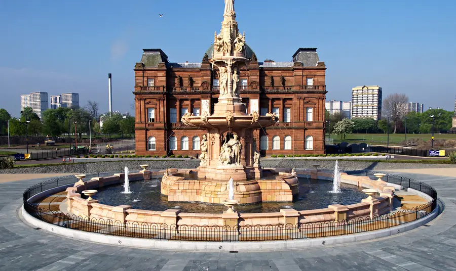 Doulton Fountain 