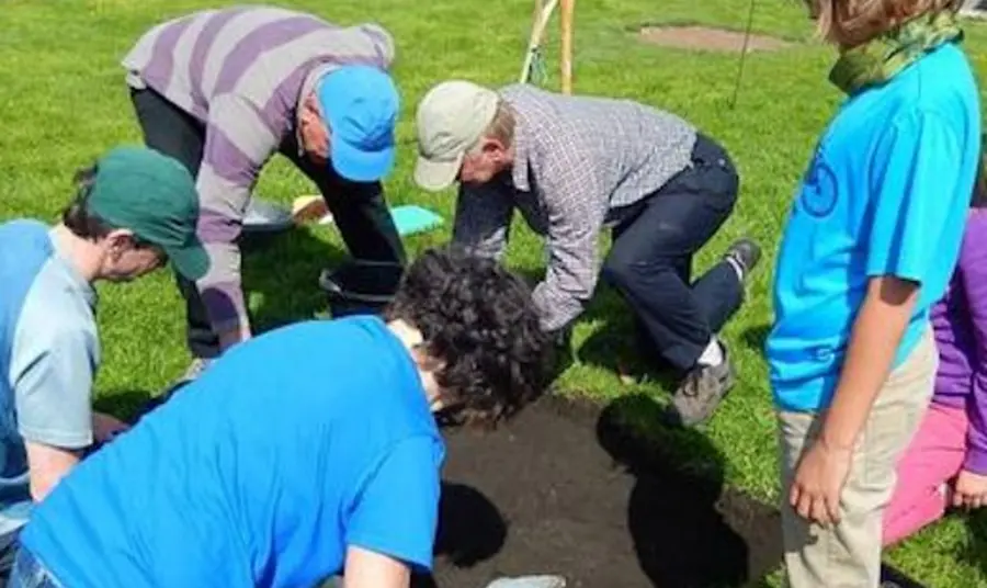 School children taking part in the Swaledale Big Dig