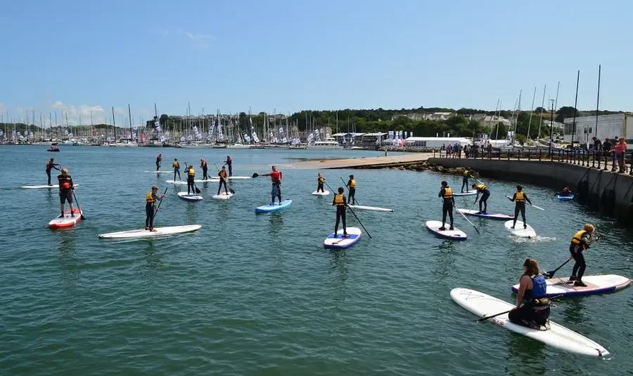 People paddleboarding