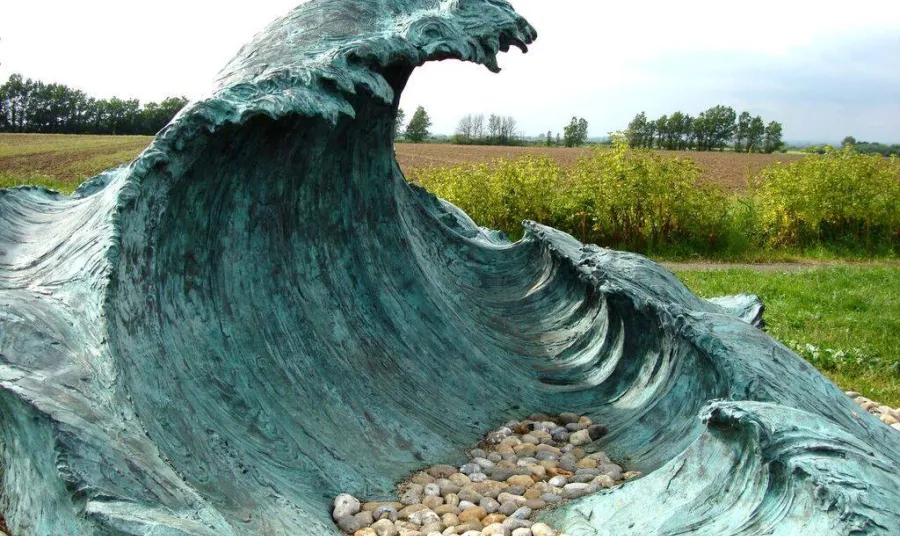 Public artwork of a wave, Kanagawa, in West Sussex