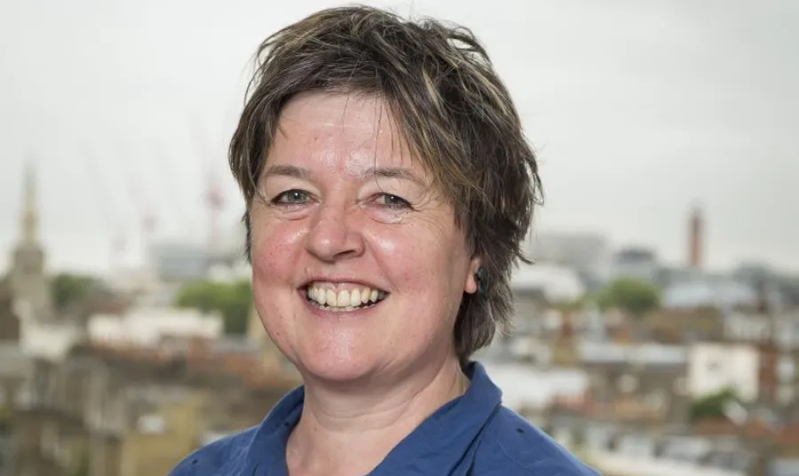 Liz Ellis