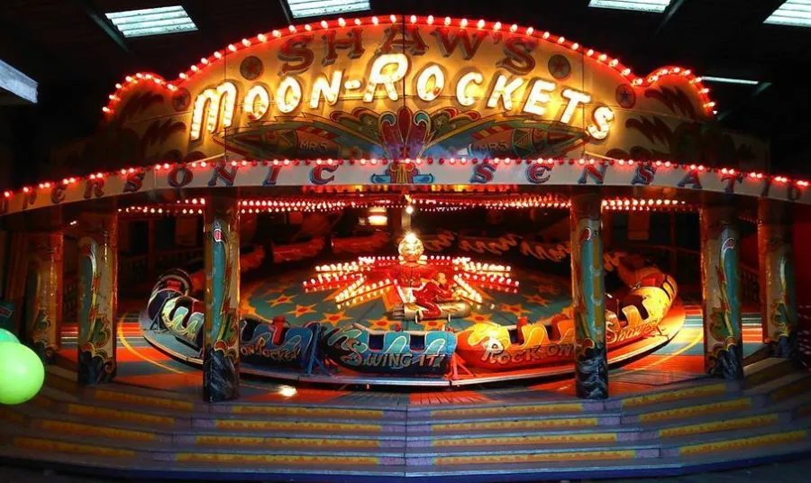 Moonrocket fairground ride