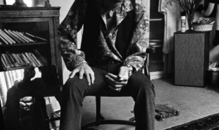 Jimi Hendrix in his London flat