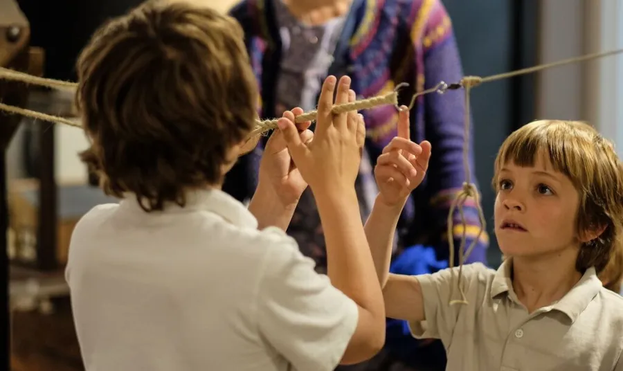 Children making rope at Bridport Museum