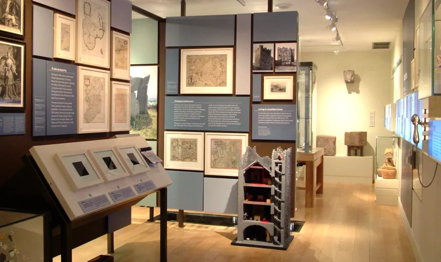 Displays arranged with subtle colours to indicate the change in historical periods
