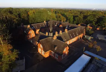 Central Lodge at Stewart Park