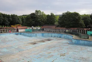 Current condition of Ynysangharad Park Lido