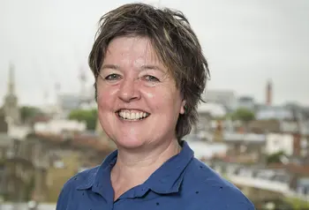 Liz Ellis, Ymgynghorydd Polisi Cymunedau ac Amrywiaeth