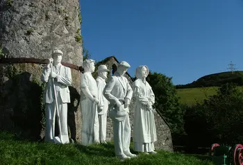 Clay statues at Wheal Martyn China Clay Museum 