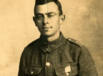 William Bowen Stephens was a resident of Narberth and his letters describe his experiences on the frontline.