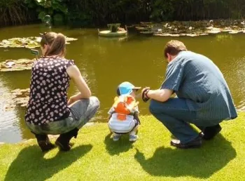 Family learning at Burnby Hall Gardens