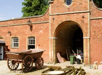 Front of Stockwood Discovery Centre