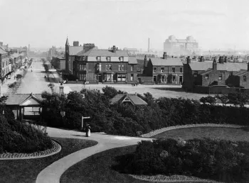 Historical photo of the mount