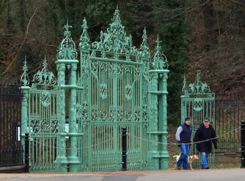 Entrance gates to Pontypool Park
