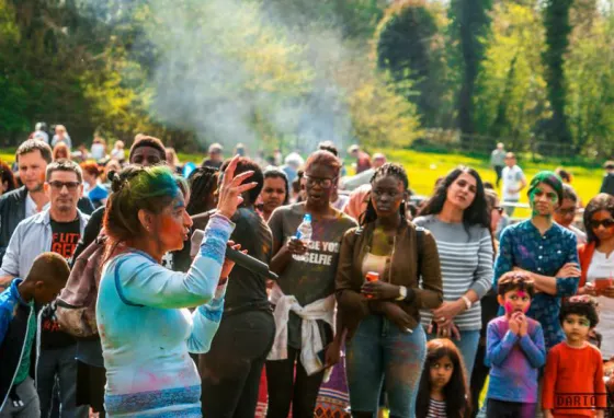 Advice: what is an inclusive project? People in a park