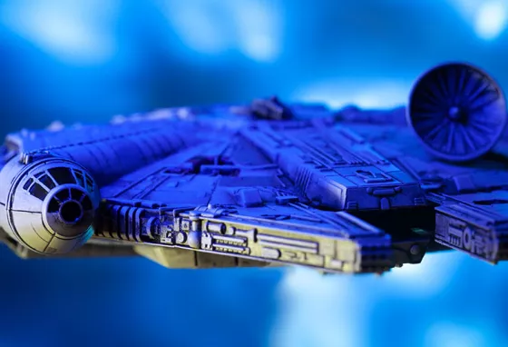 Arddangosfa Millennoum Falcom i agor yng ngorllewin Cymru Millennium Falcon