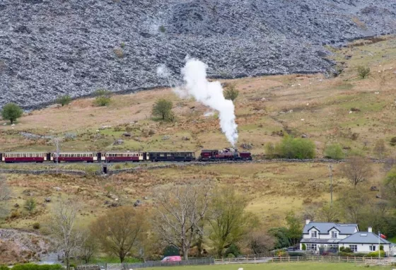 Steam train with slag heaps