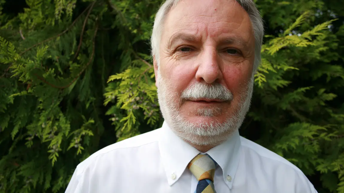 Dr Malcolm Smith Dr Malcolm Smith, Aelod Pwyllgor Cymru