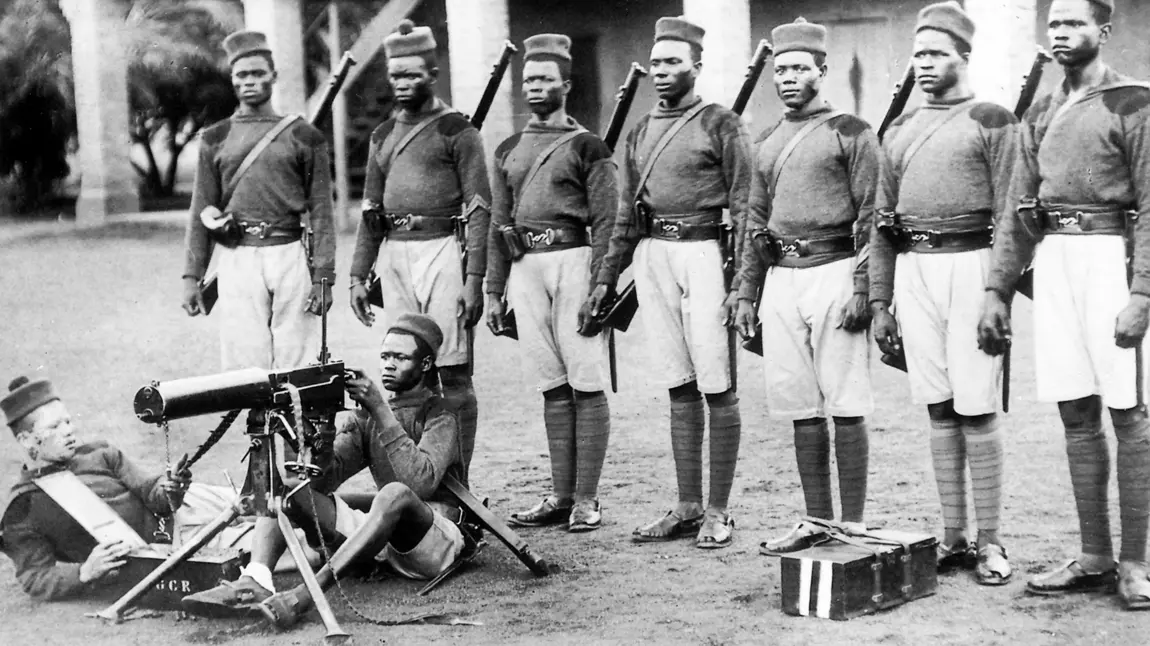 First World War Centenary activity evaluation, February 2019 Army regiment with machine guns