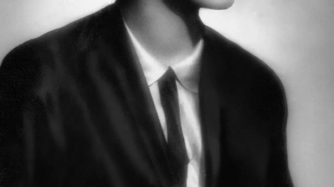 Evelyn Dove