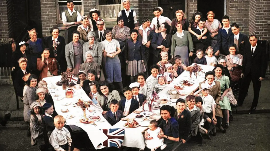 VE Day anniversary transforms into celebrations at home VE Day party
